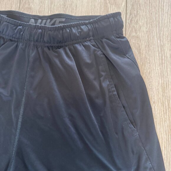 Nike Shorts Men Medium Black Swoosh Athletic Gym Fitness Dri-Fit - Picture 6 of 7